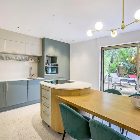 Perle Rare Au Coeur De La Pinede * Антиб