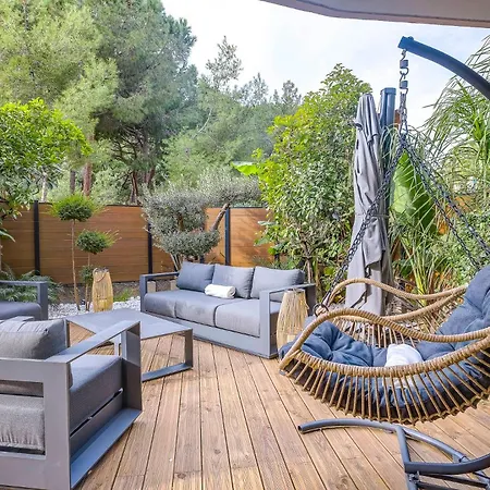 Апартаменты Perle Rare Au Coeur De La Pinede *